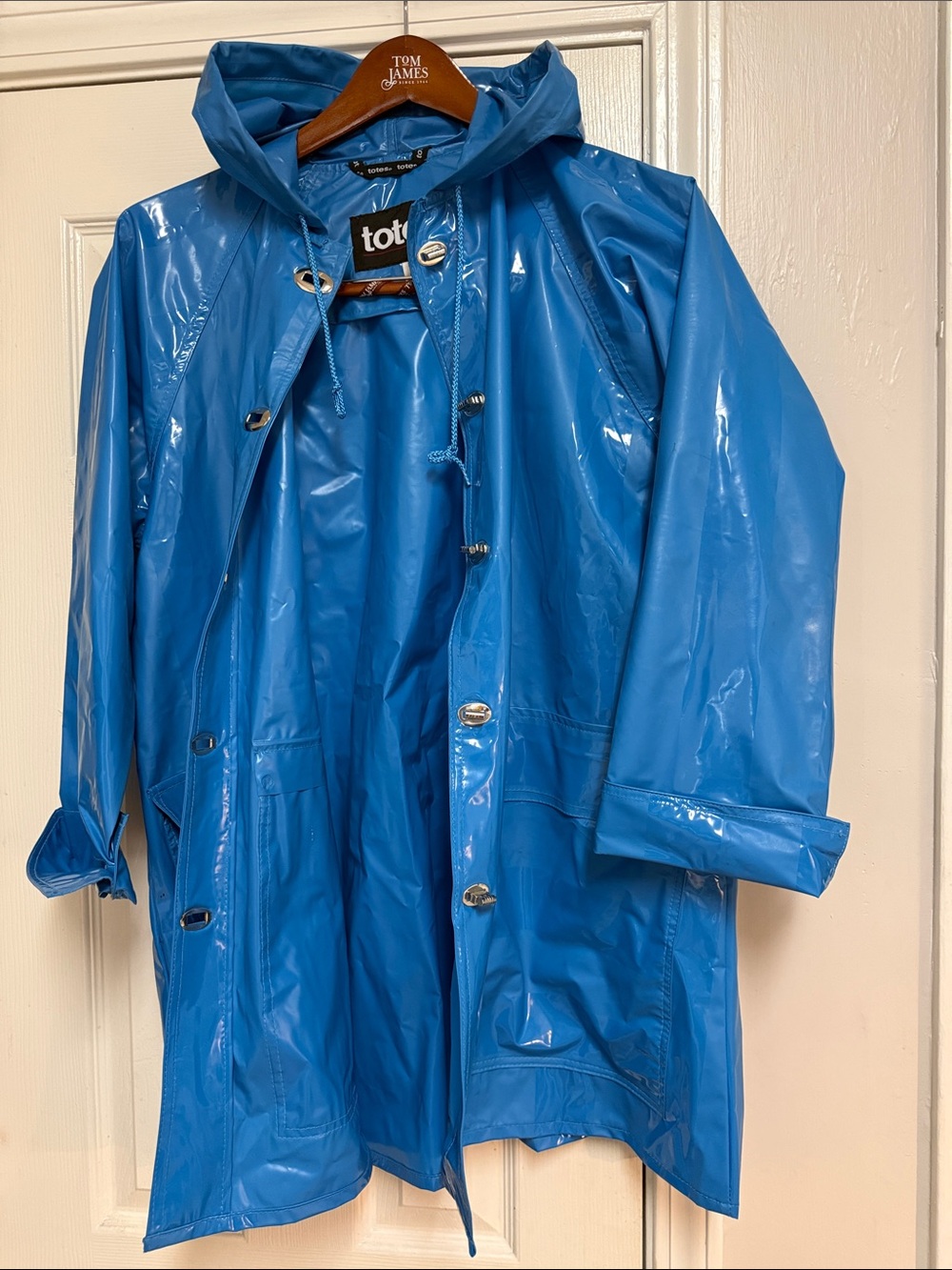 Totes Bright Blue Glossy Raincoat with Hood - Picture 5 of 16